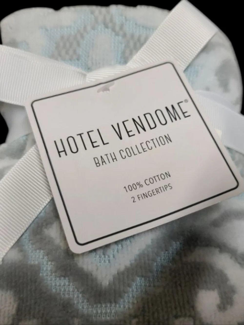 x2 Hotel Vendome Damask Luxury Madallion Tip TOWEL Set Velour New